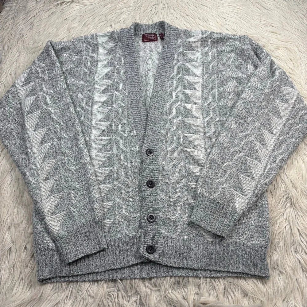 Vintage Cambridge Classics Men's M Gray Geometric V-Neck Cardigan Preppy